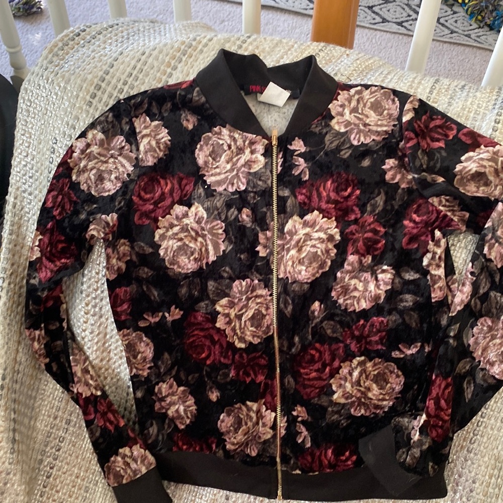 Girls zip up, light weight jacket